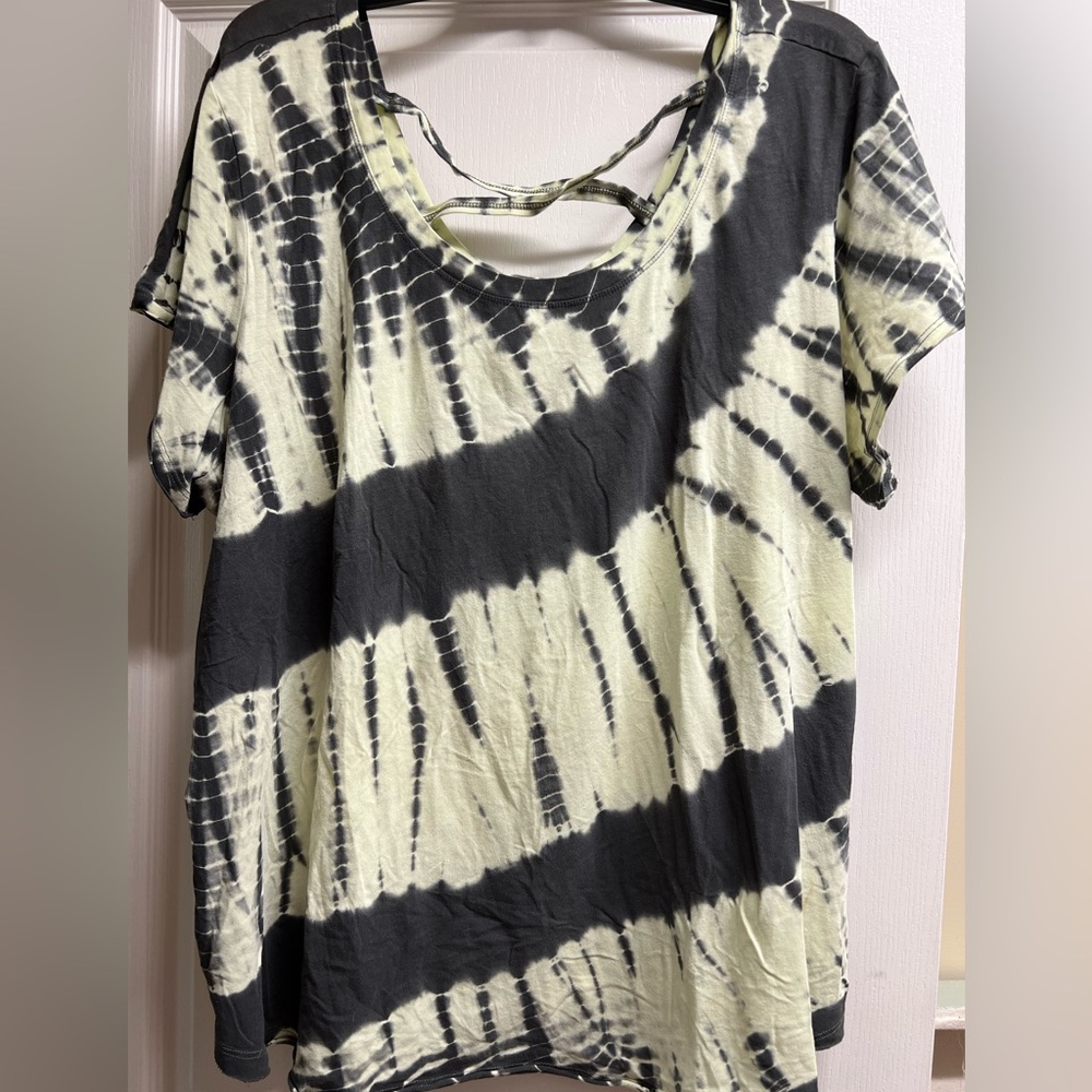 Calvin Klein Tee 3X